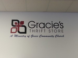 01-hand-painted-wall-sign-800-201-1759